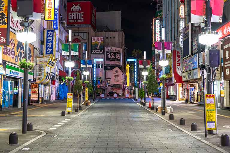 飲食店の深夜割増料金はアリ？ナシ？